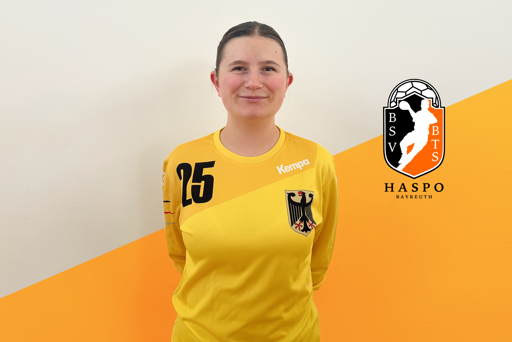 Torwart-Talent Mira Schott im Nationalkader